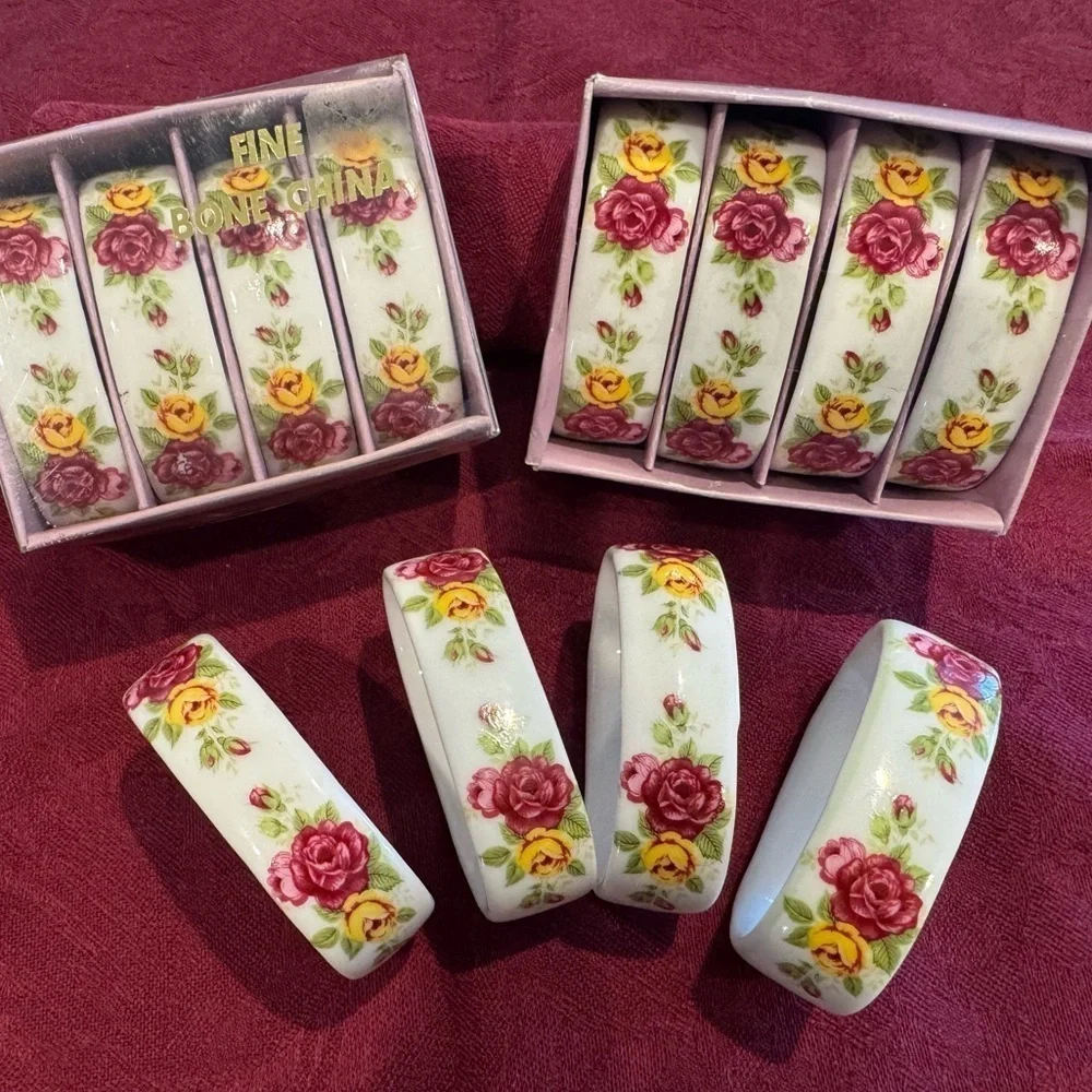 Vintage 1980 Set of 12 Genuine Bone China Napkin Rings with Roses Floral Taiwan
